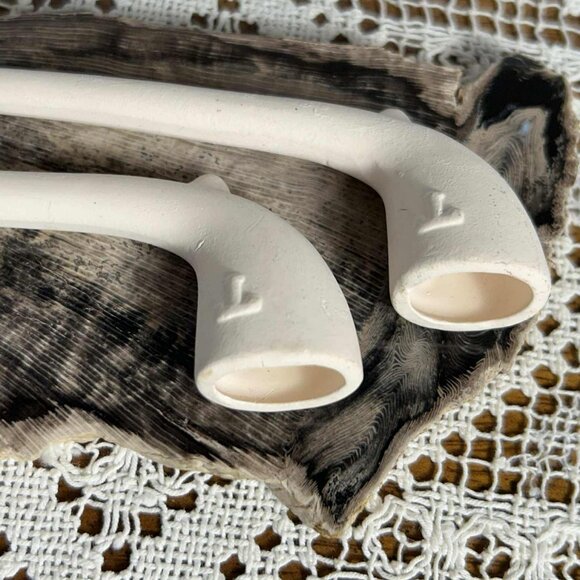 Vintage Thomas Dormer 5” white clay bubble blower pair - Picture 5 of 9